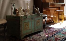 Guest house tm